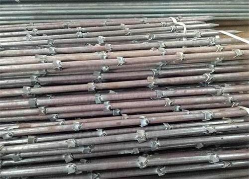 松柏镇隧道钢花管